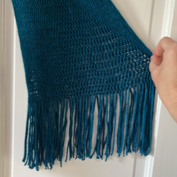 Super Soft Sweater Like Fringe Scarf - Picture 3 of 4